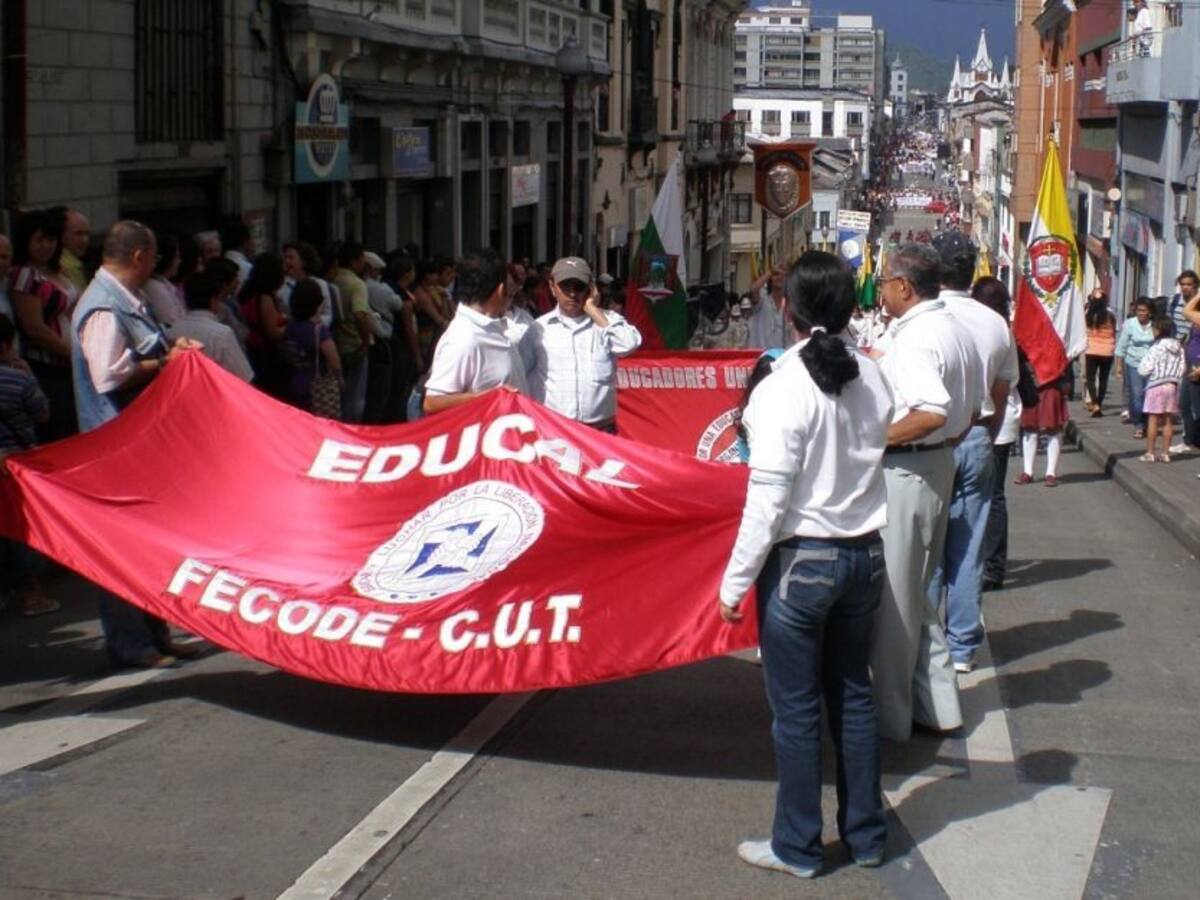 Docentes de Caldas anuncian protestas por el impago del salario de octubre