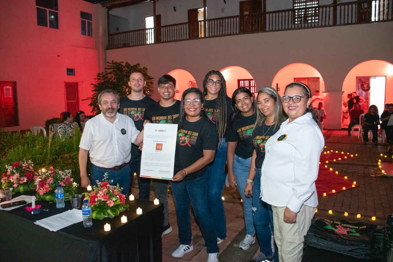 Con velas encendidas, Cartagena conmemoró el Dia Mundial de la lucha contra el Sida