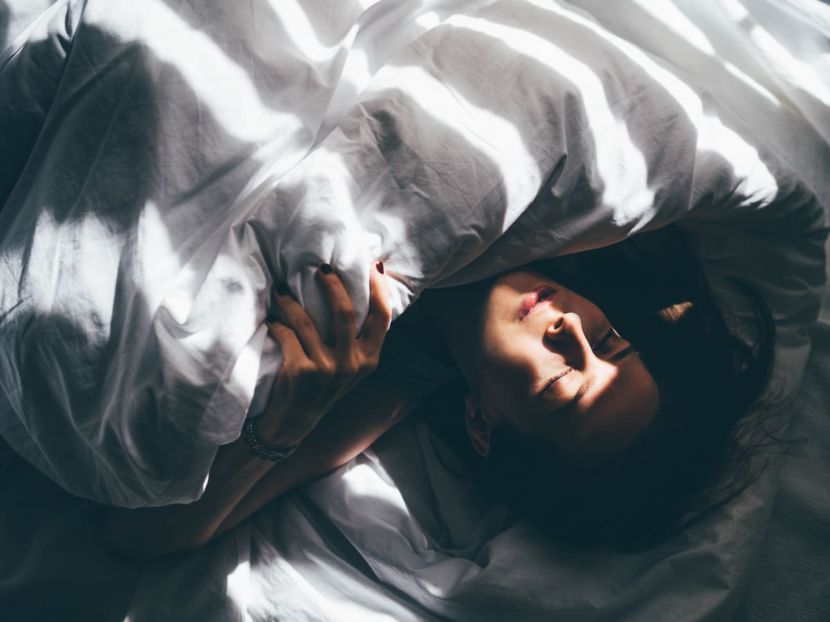 ¿Qué significa soñar con personas que ya fallecieron? Esto dice la ciencia