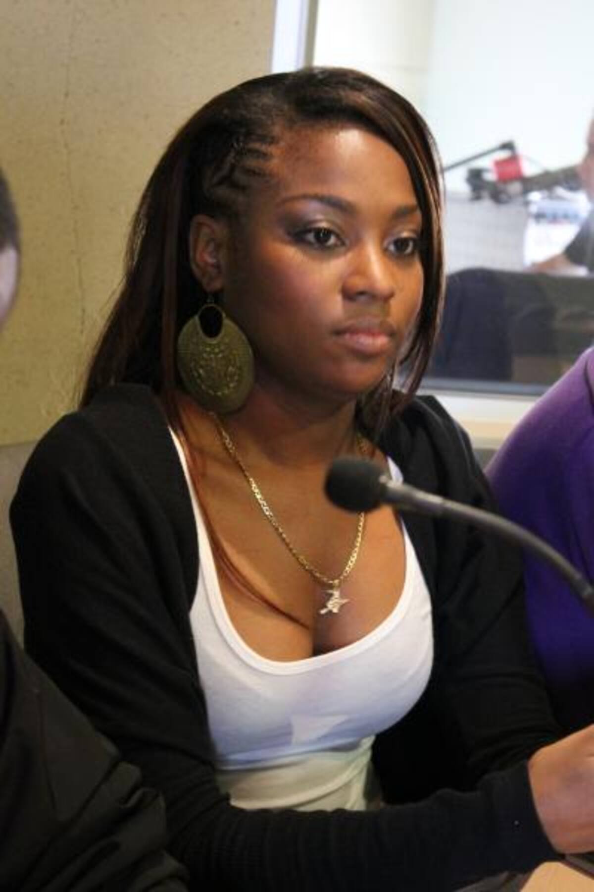 'Goyo', líder Vocal y Flow del grupo Choc Quib Town, invitada musical a La Ventana del 4 de marzo.