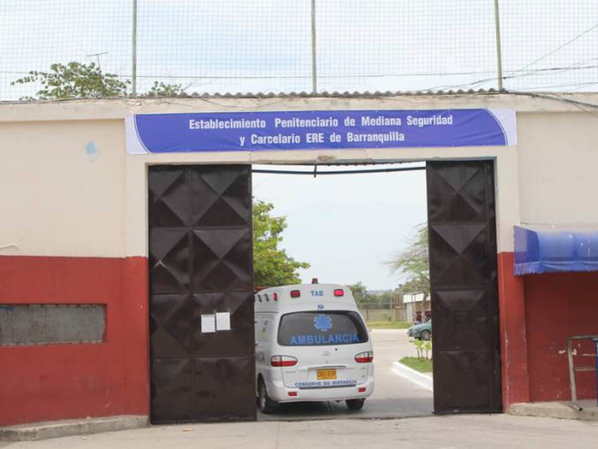 Recluso se prende fuego y quema a dos más en Barranquilla