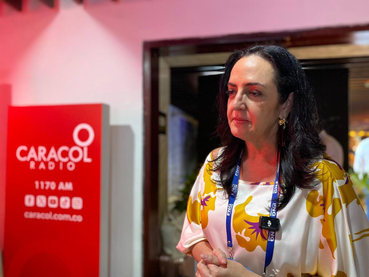 Senadora Cabal demandó decreto de Petro que impone control estatal sobre tierras privadas