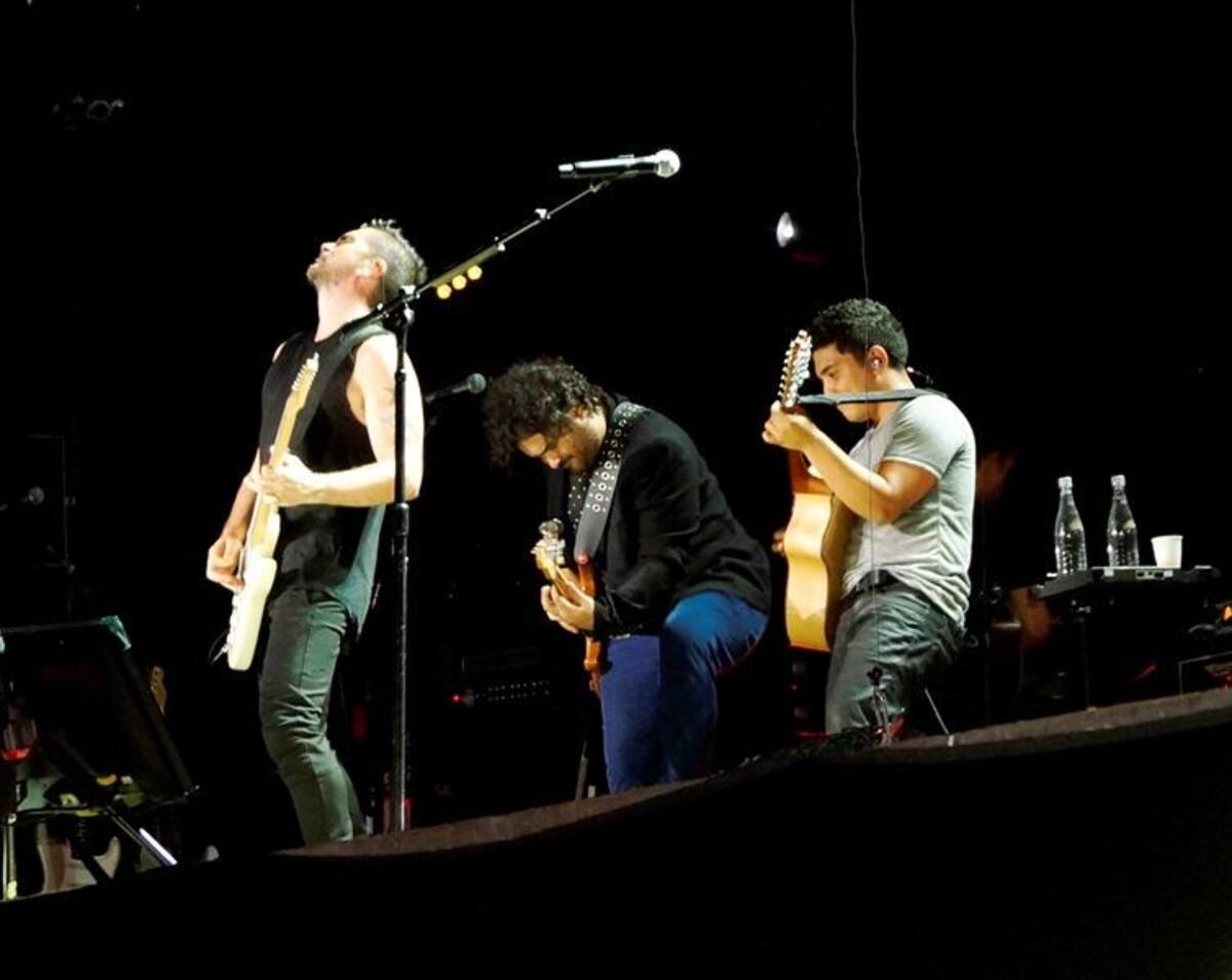 La última canción que cantó Juanes fue la Camisa Negra, que fue solicitada varias veces durante el concierto por sus fans.