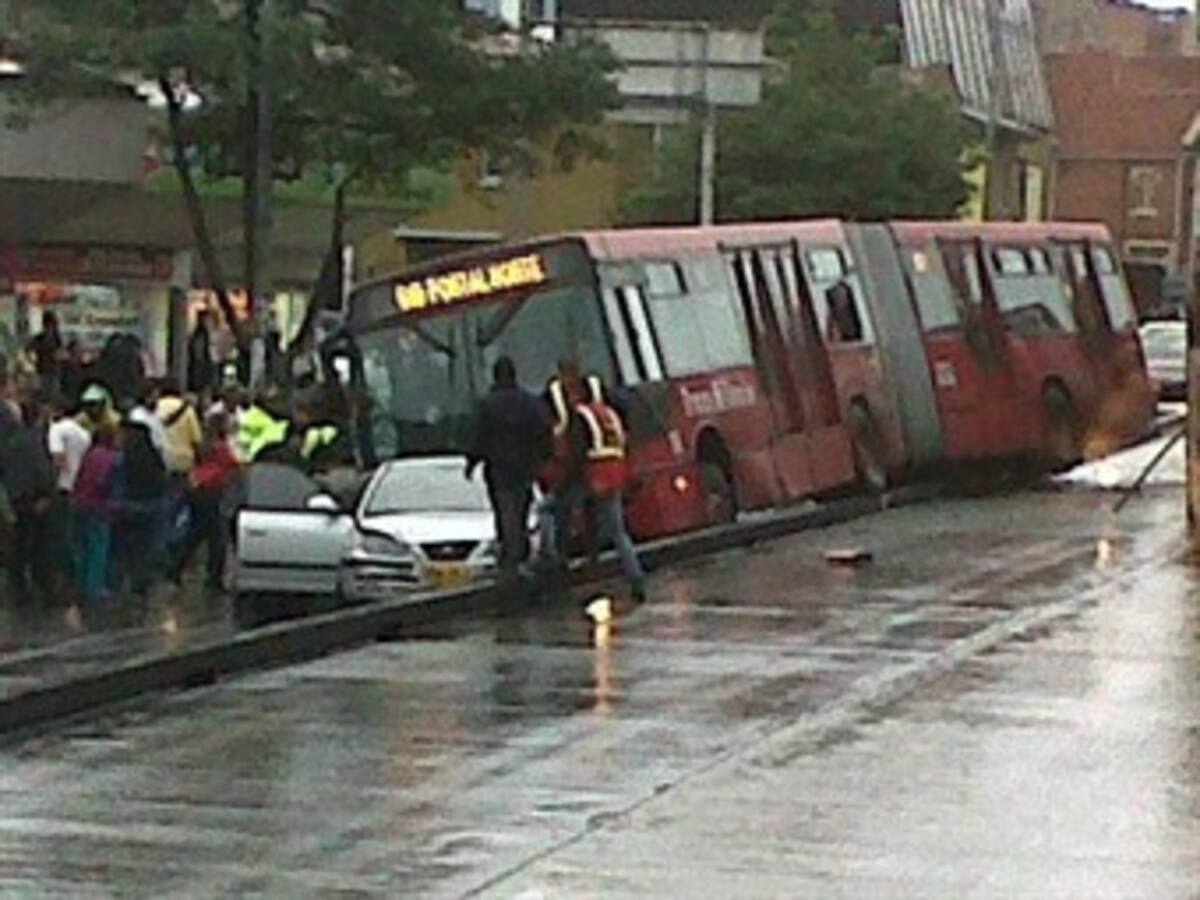 Nueve heridos por accidente de Transmilenio en la 72 con Caracas