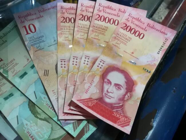 Bolívares fuertes y bolívares soberanos