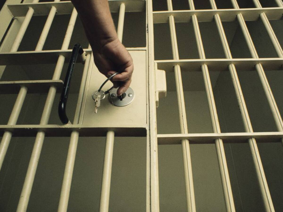 Crean cargos temporales para tramitar solicitudes de casa por cárcel