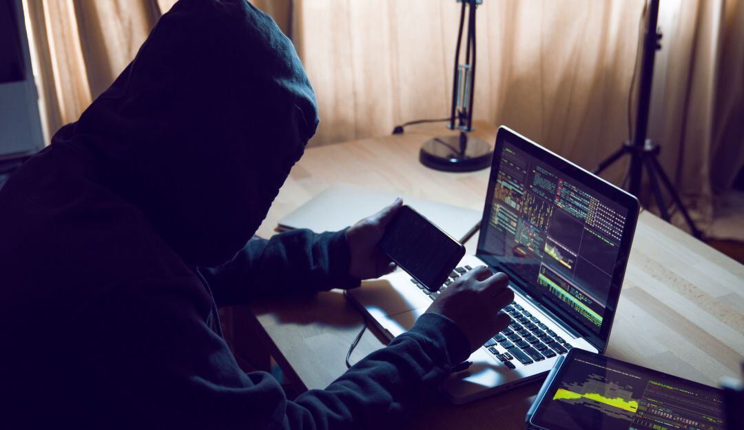 Denuncian estafa y hackeo de presuntos vendedores de celulares en redes