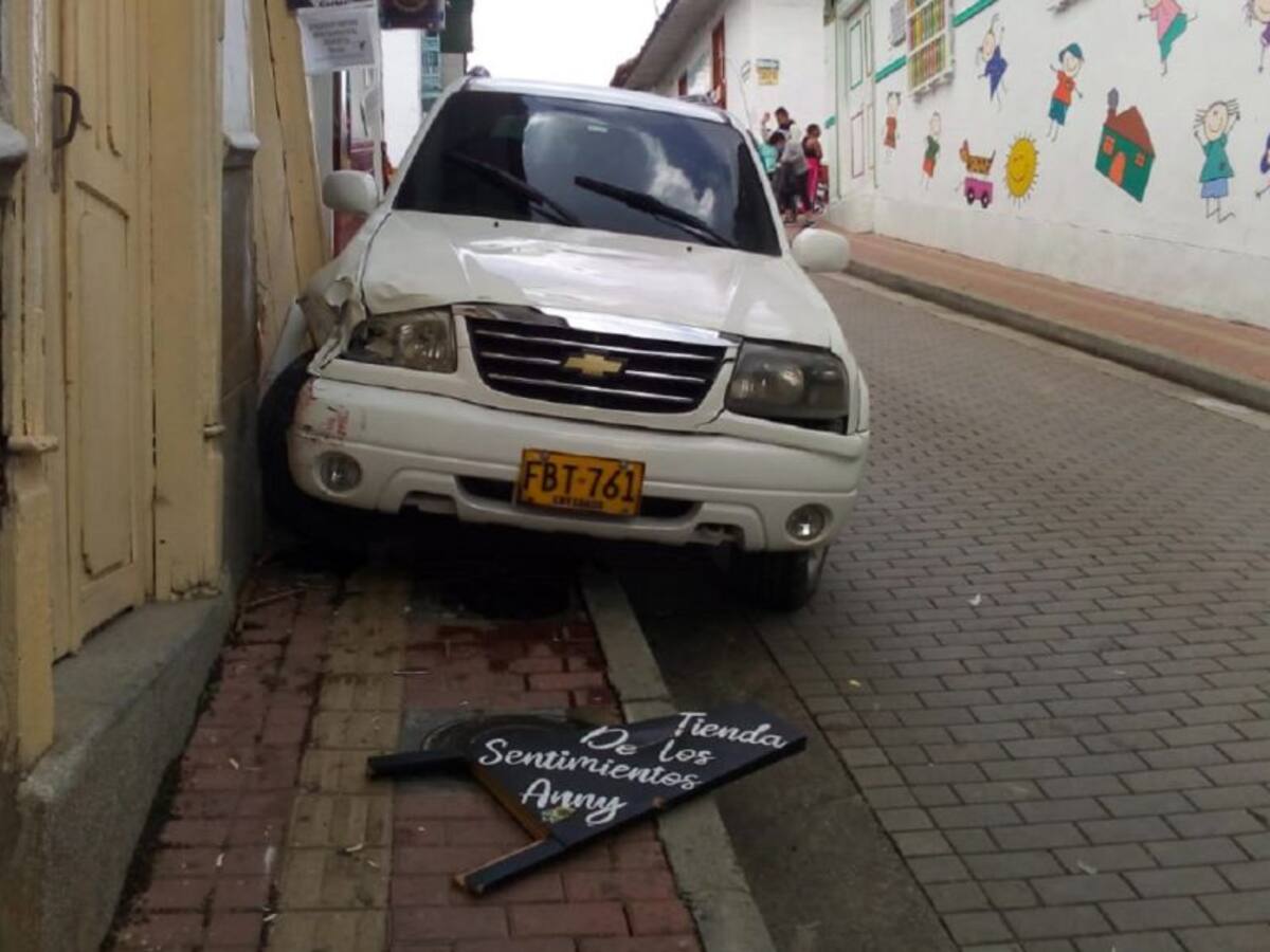 En Abejorral, un hombre ebrio atropelló a tres personas, una murió