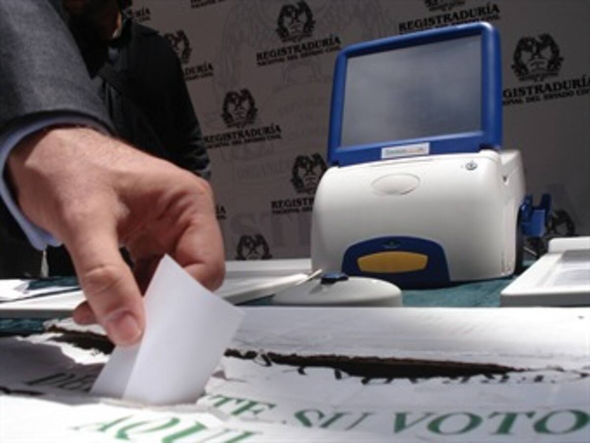 Expertos no descartan posible ataque informático el día de elecciones