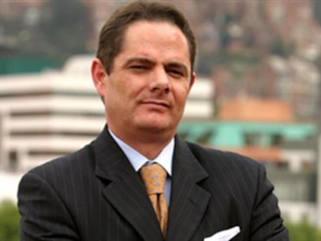 Renuncia el ministro de Vivienda, Germán Vargas Lleras