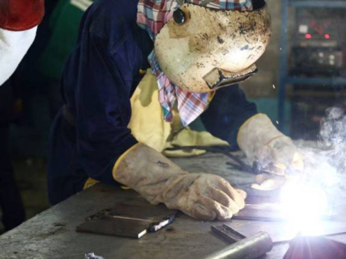 Soldadores del SENA Bolívar trabajaran en construcción de planta de gas natural en Panamá