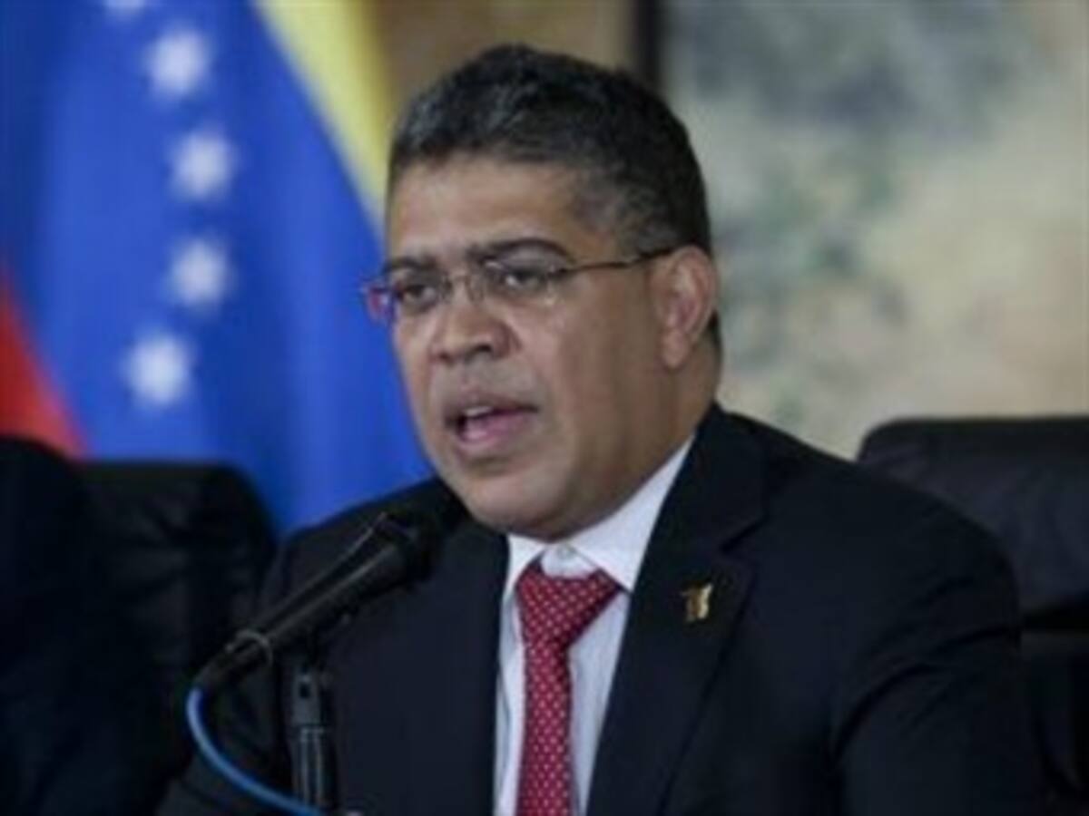 Jaua señala que desabastecimiento en Venezuela es "coyuntural" y se superará pronto