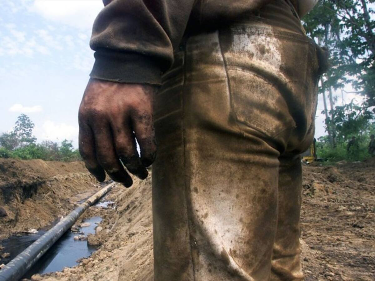 Atentado contra oleoducto Caño Limón–Coveñas ocasionó derrame de crudo en dos quebradas