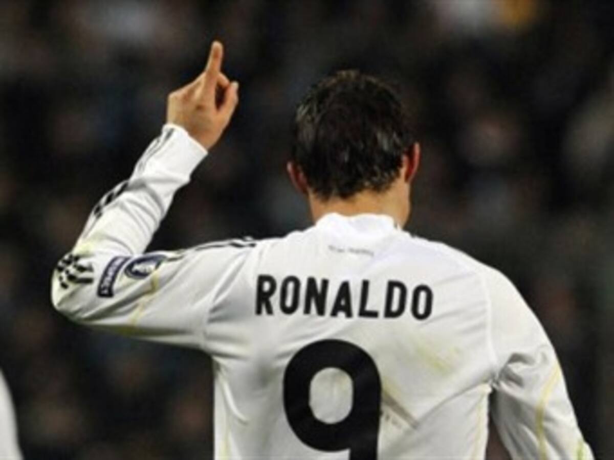 Real Madrid gana 3-1 en Marsella y accede a octavos como líder de grupo. Falcao marcó con el Oporto