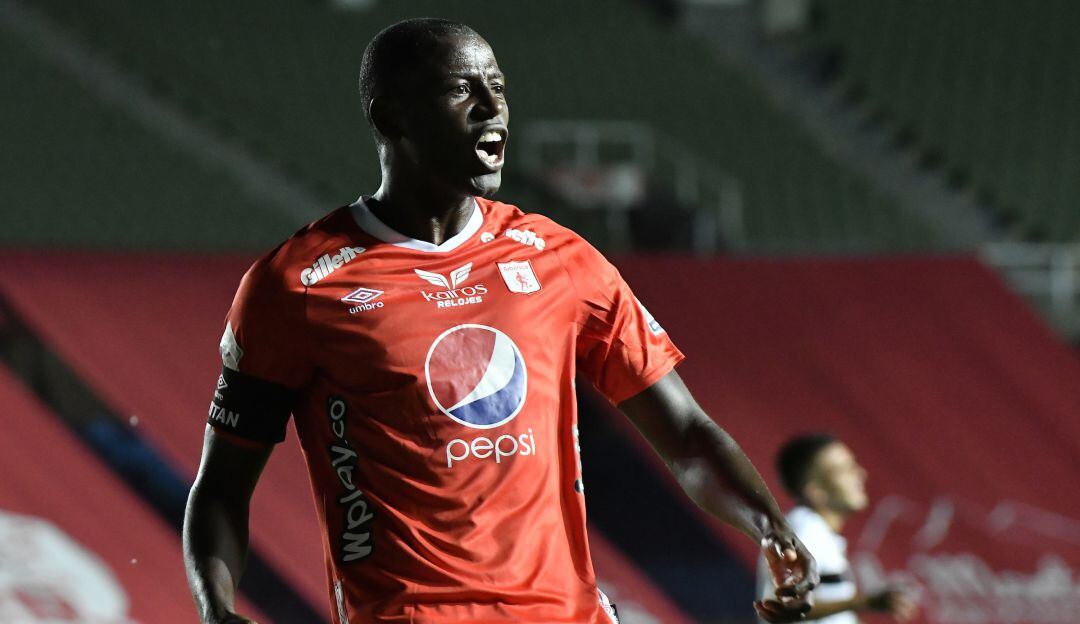 Adrián Ramos no llegaría para el partido ante Millonarios por Liga