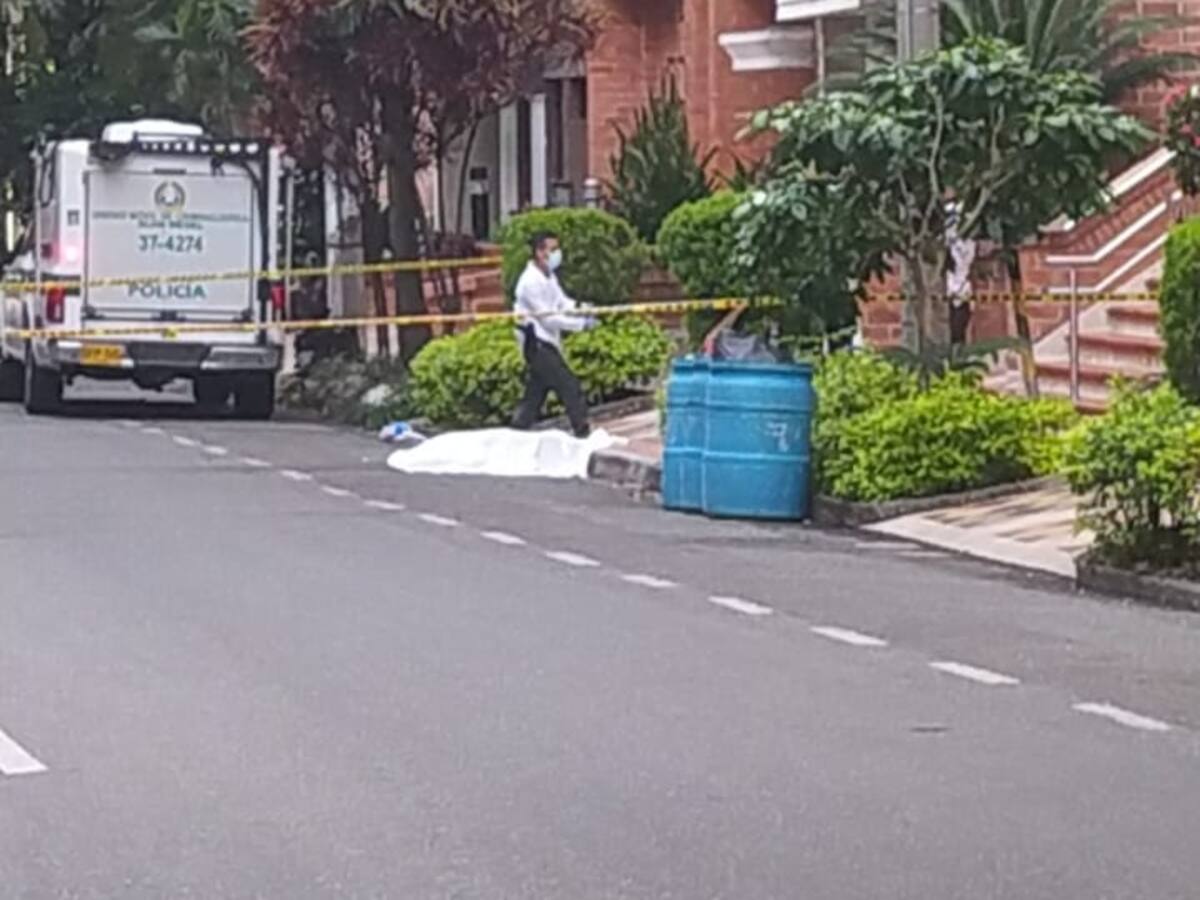 Investigan la muerte de un extranjero que cayó desde un edificio en Medellín