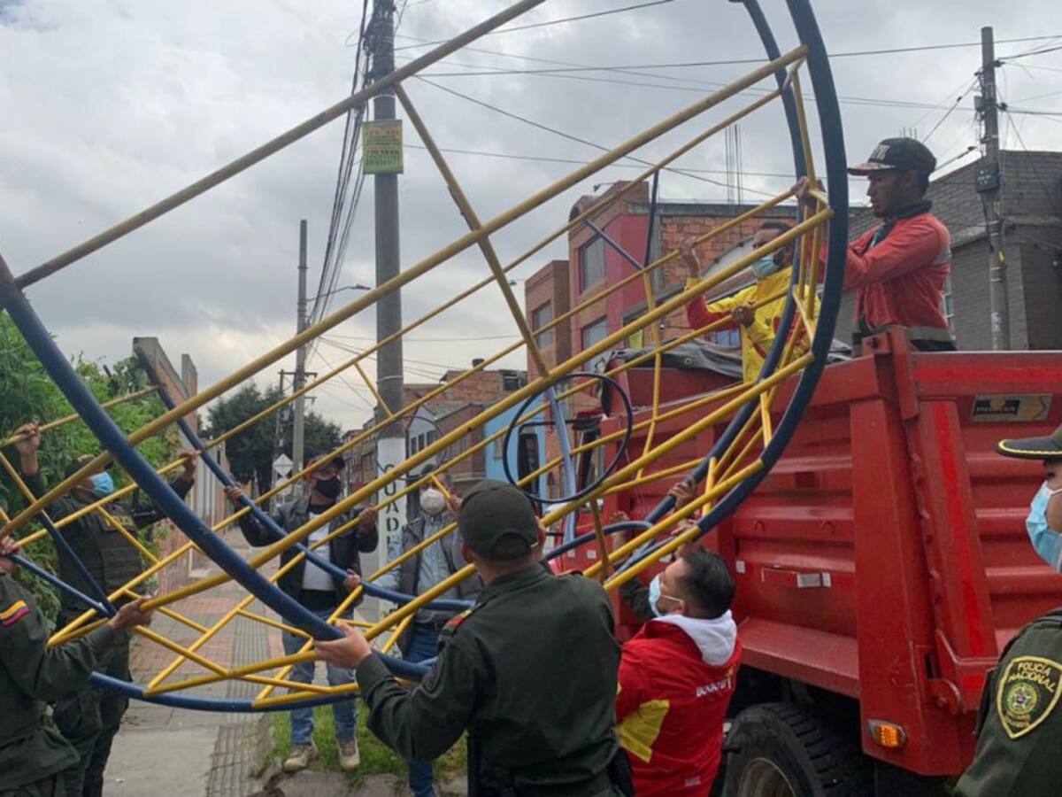 Recuperan juegos públicos del Parque Pradera que habían sido robados