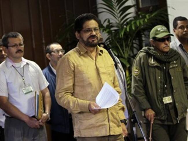 Santos expondrá ante Iglesia Católica avances en proceso de paz