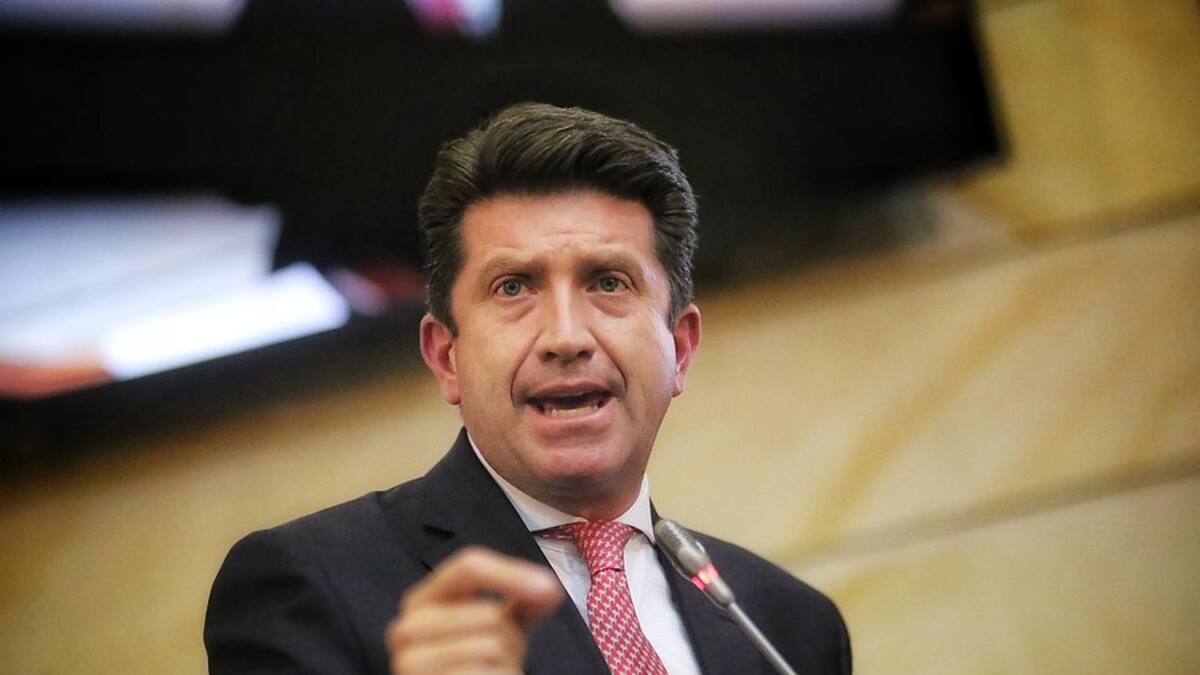 “Disidencias de las FARC bajo alias ‘John Mechas’ subcontratan criminales”: MinDefensa sobre atentado en Bogotá