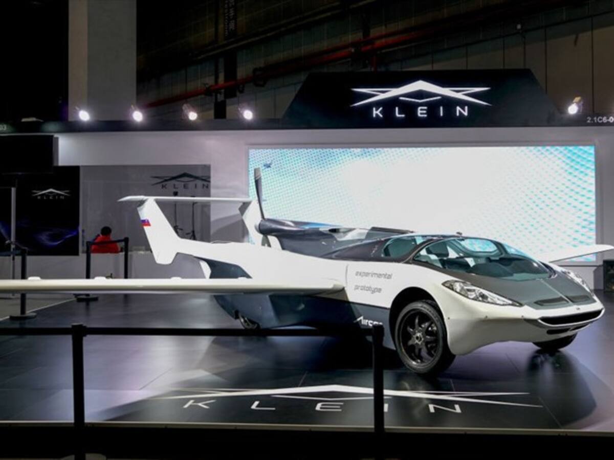 Es tal vez más seguro que un avión: Anton Zajac sobre el auto volador