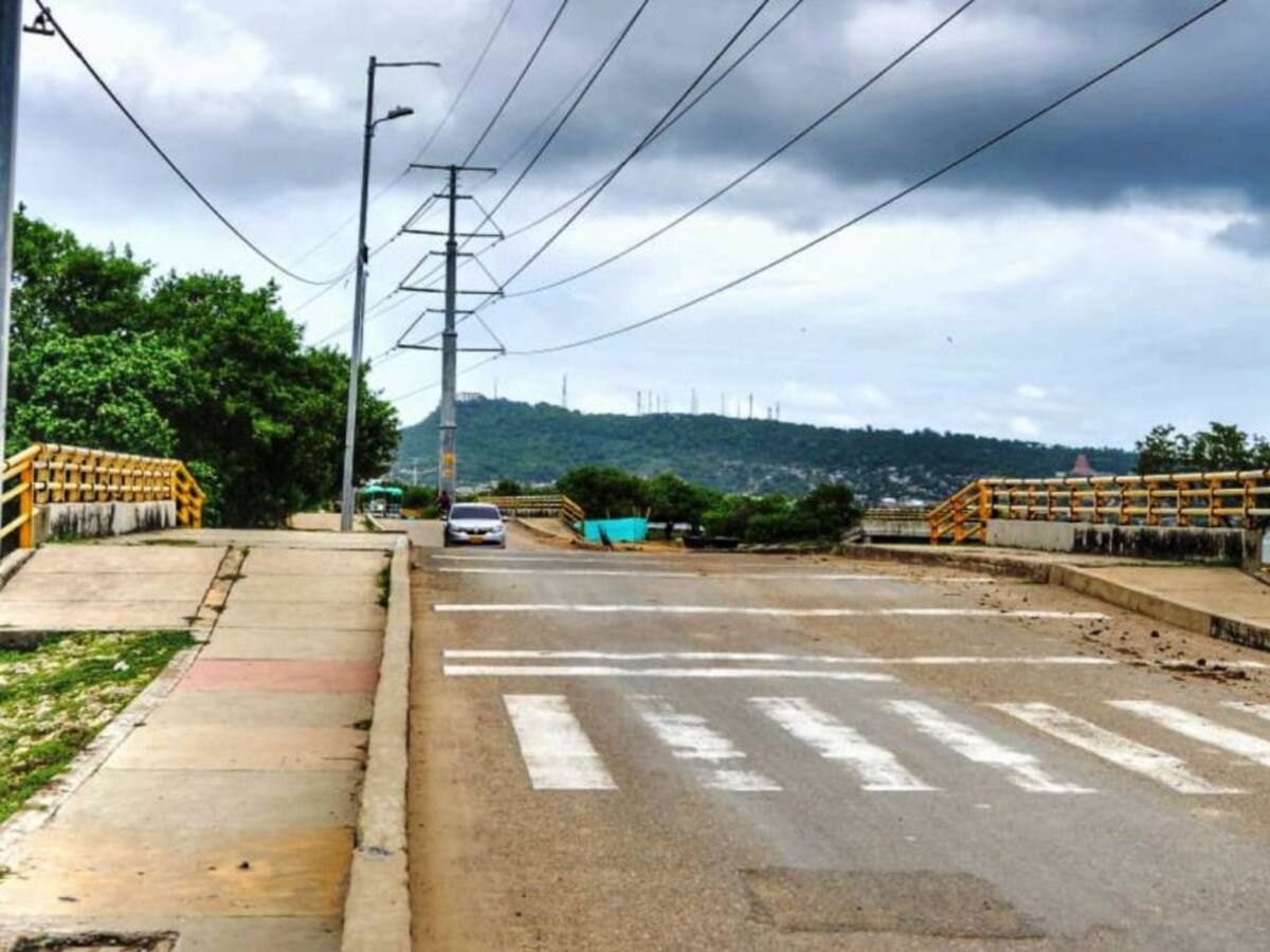 Alcaldía de Cartagena evalúa problemas de la Vía Perimetral