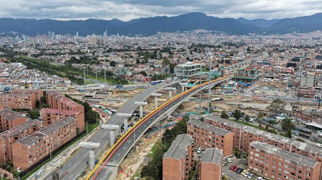Ya entró en operación el puente vehicular sur de la Av. Primero de Mayo con Av. 68