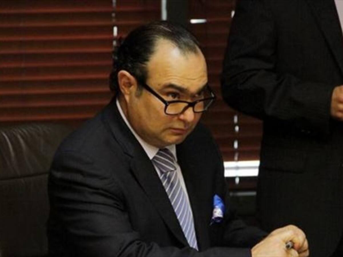 Hermano del magistrado Pretelt será interrogado en la Fiscalía
