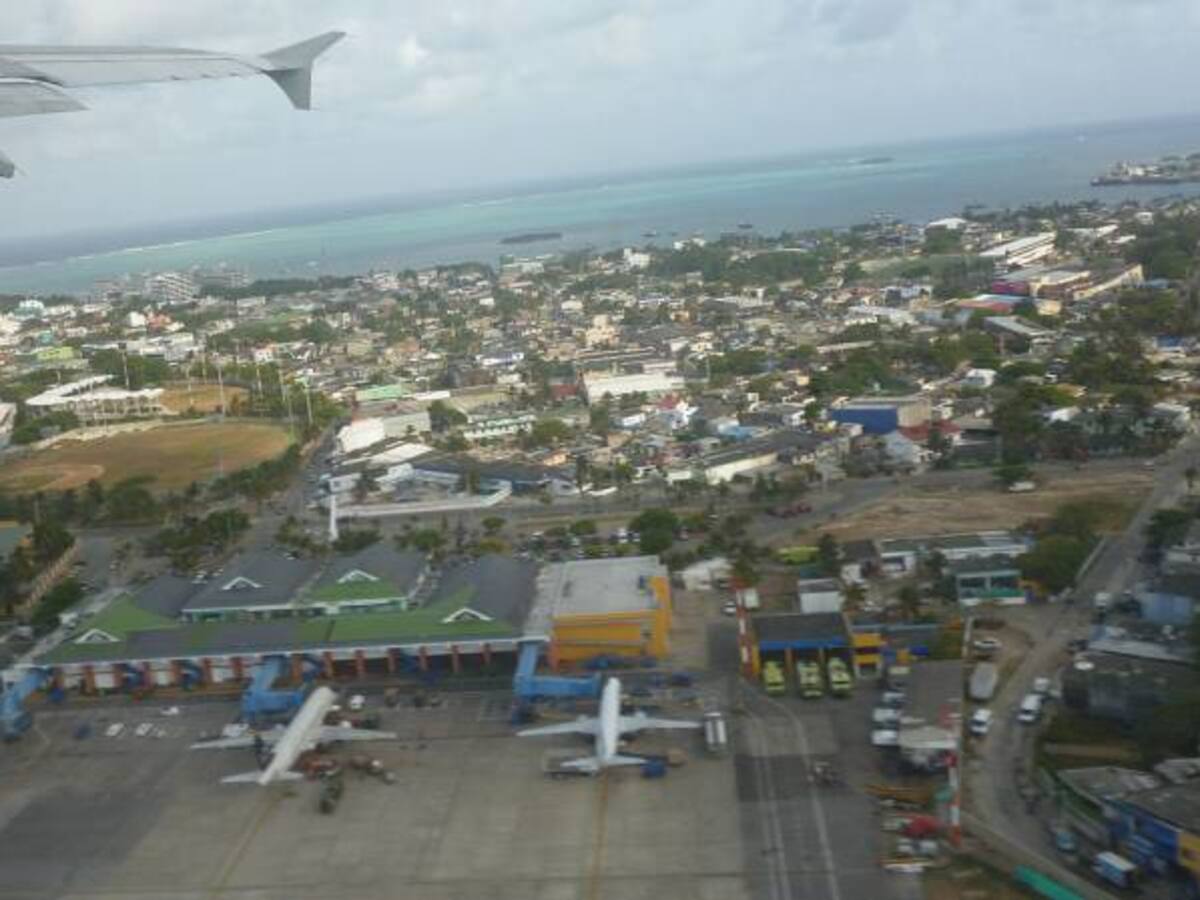 Gobierno adjudica licitación para ampliación del aeropuerto de Providencia