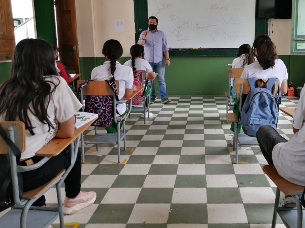 Caldas tiene más de 73.000 estudiantes en presencialidad