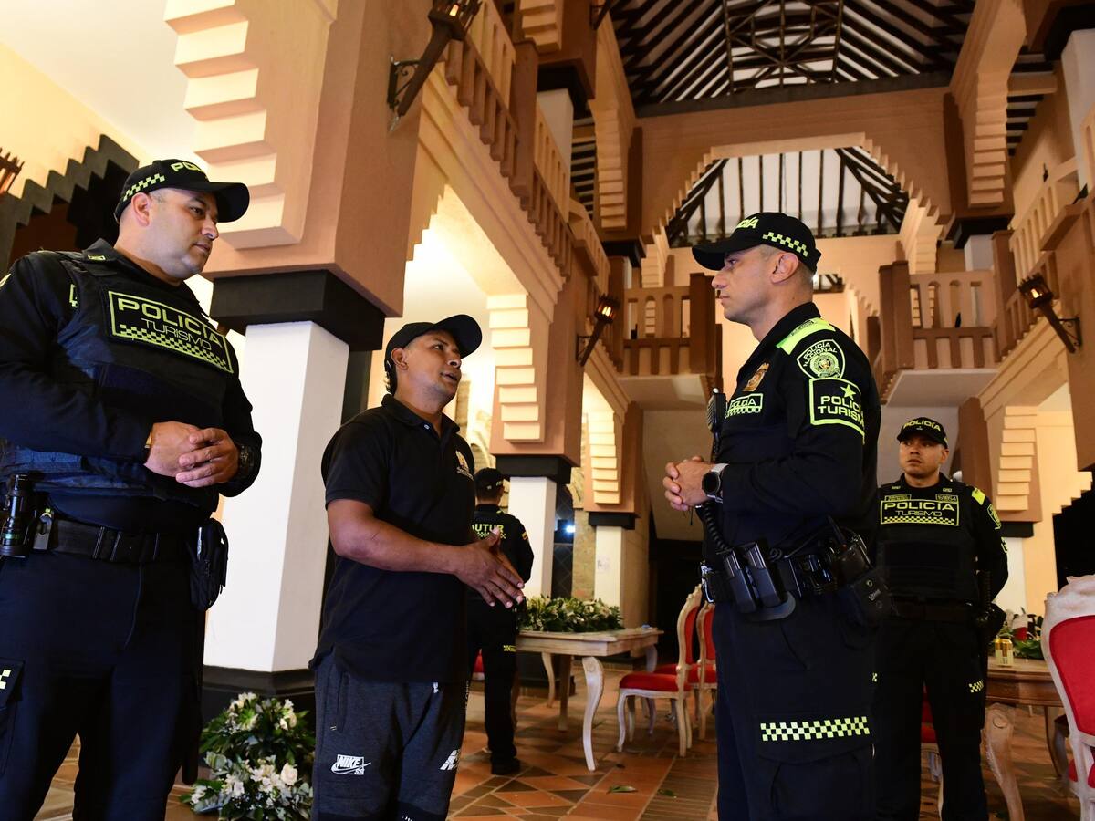 Policía refuerza controles en centros turísticos para proteger a menores en vacaciones