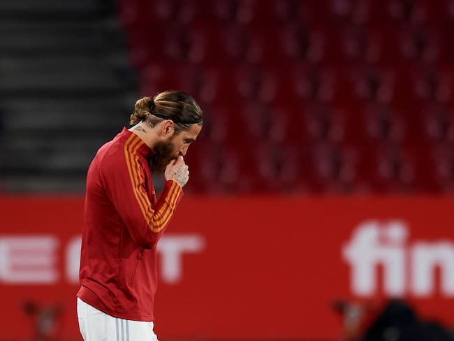 Sergio Ramos (Real Madrid) of Spain praying prior to the FIFA World Cup 2022 Qatar qualifying match between Spain and Greece at Estadio Nuevo Los Carmenes on March 25, 2021 in Granada, Spain. (Photo by Jose Breton/Pics Action/NurPhoto via Getty Images)