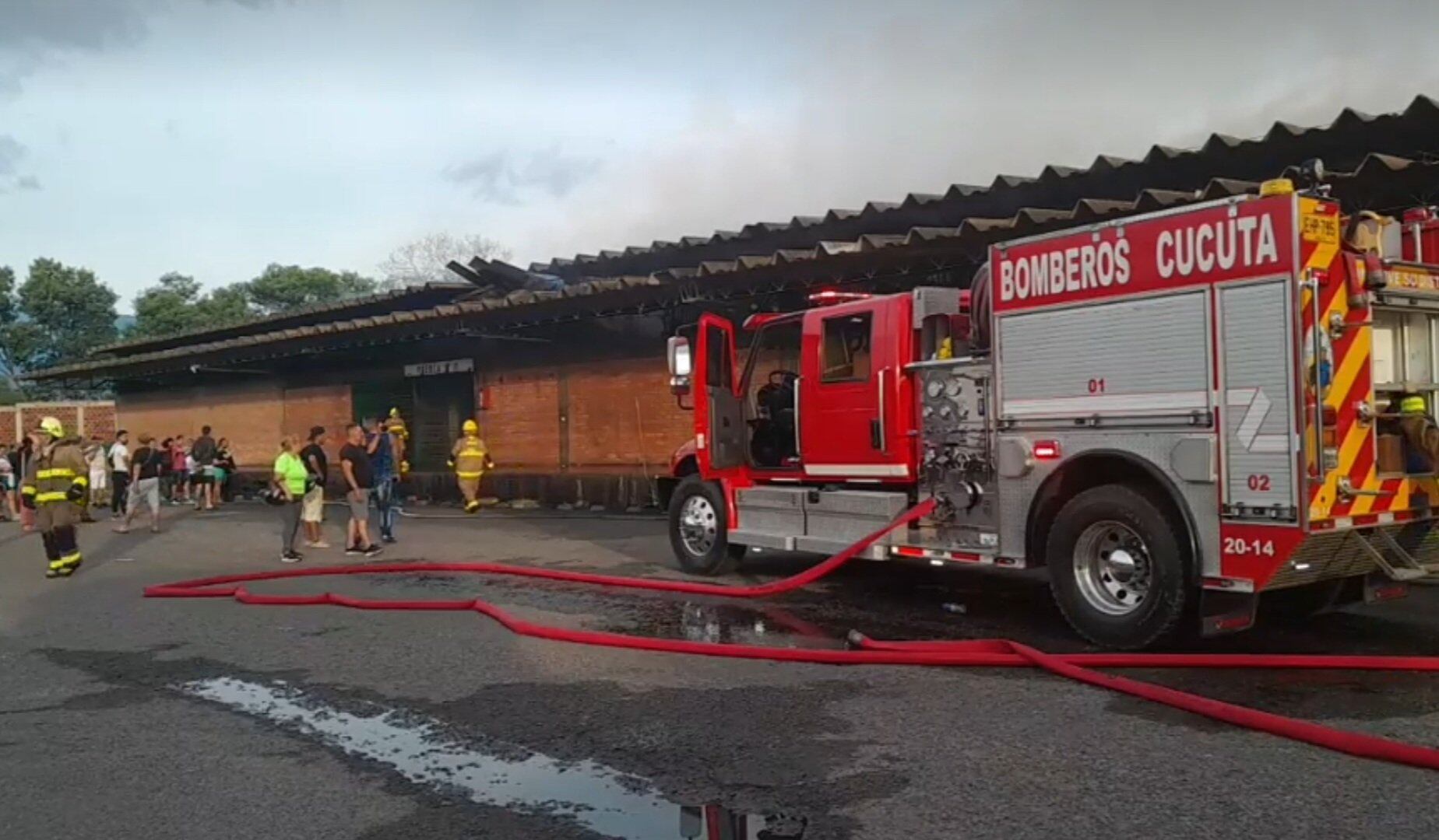 Incendio en galpón de la Central de Abastos de Cúcuta