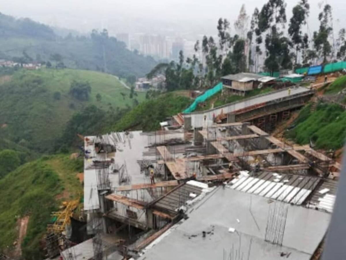 Compradores de apartamentos sin terminar por Covin dicen que no les responden