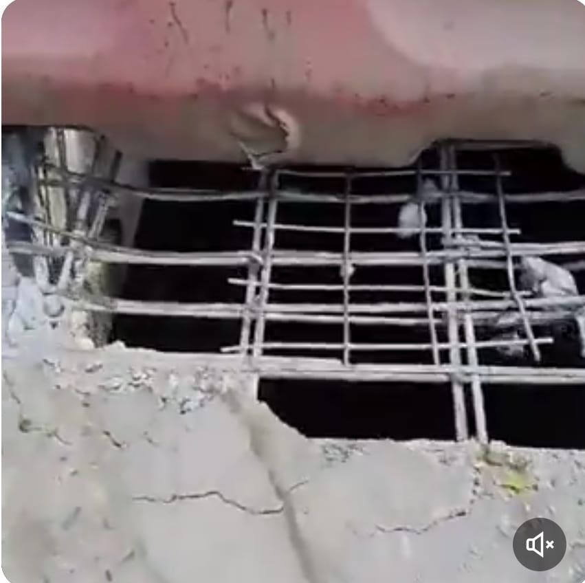 No hay medidas para cerrar el paso ni garantizar la seguridad vial. Foto Redes Sociales.