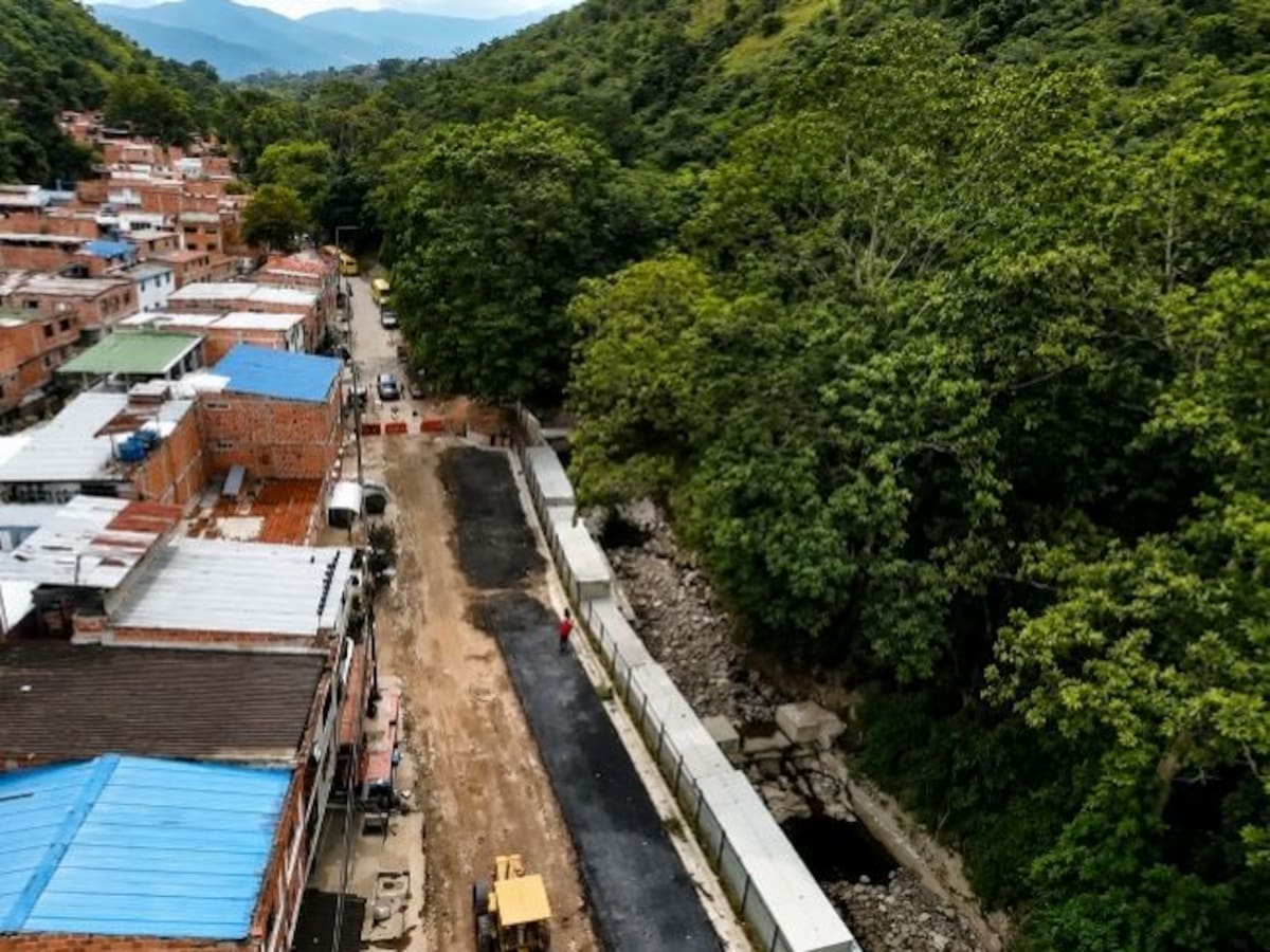 Entregan obras para evitar afectaciones por inestabilidad del terreno en Cristal Bajo en Bucaramanga