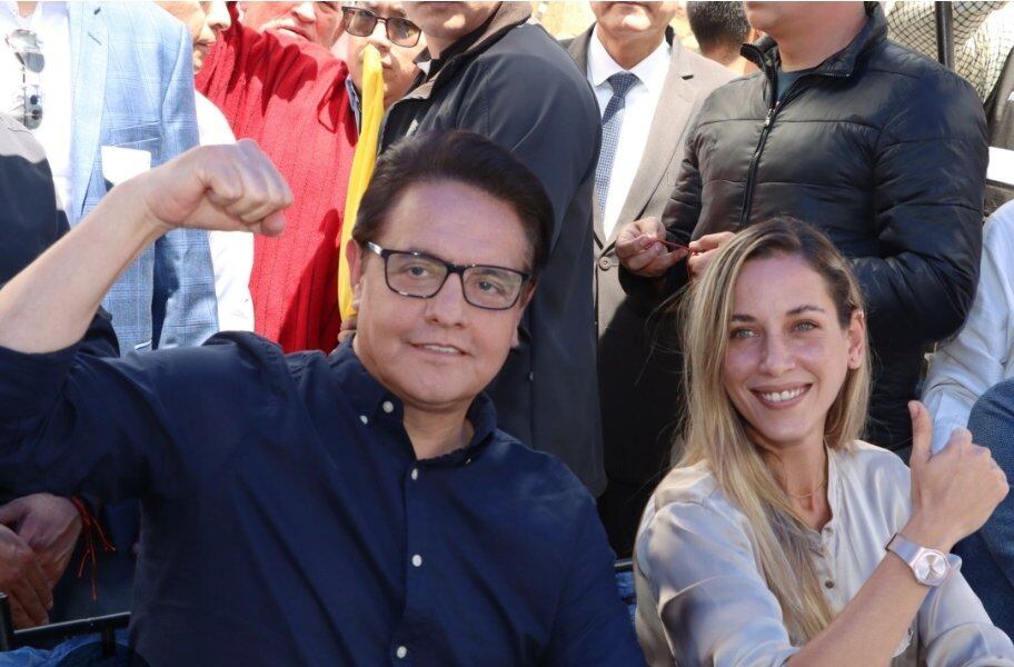 La primera fórmula vicepresidencial del movimiento político Construye: Fernando Villavicencio (presidente) y Andrea González Nader (vicepresidenta). 
Foto: Cortesía