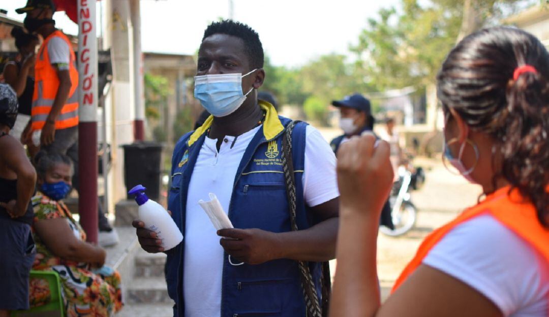 Gestión de Riesgo está entregando gel, alcohol, tapabocas y guantes, para que se repliquen mensajes de autoprotección