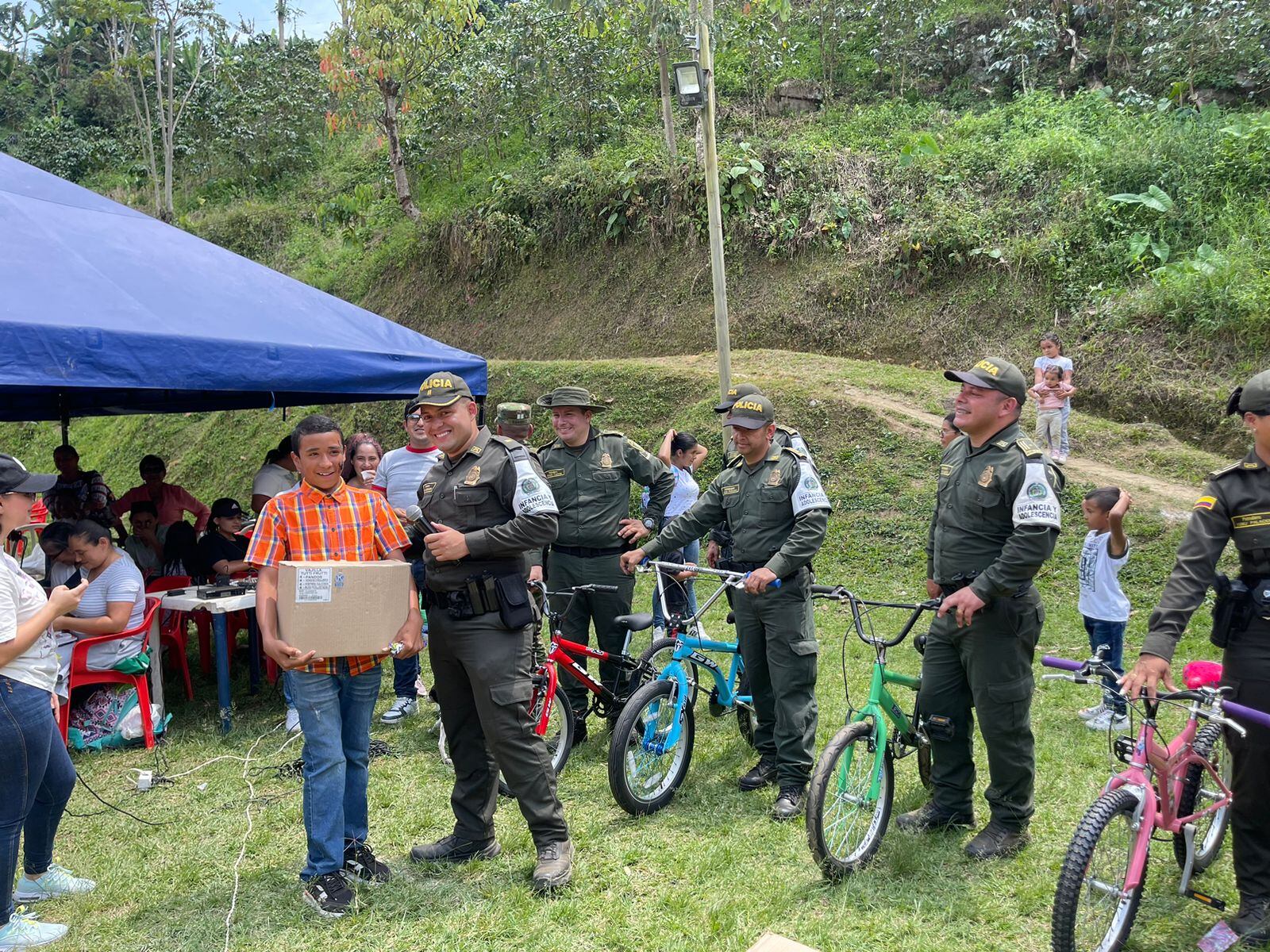 Donación Andes- foto policía Antioquia