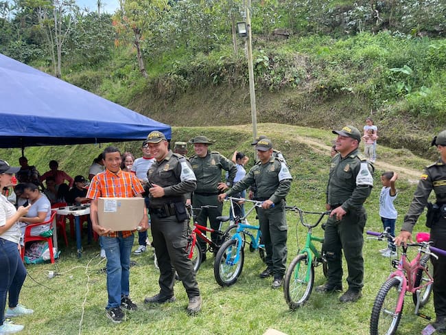 Donación Andes- foto policía Antioquia