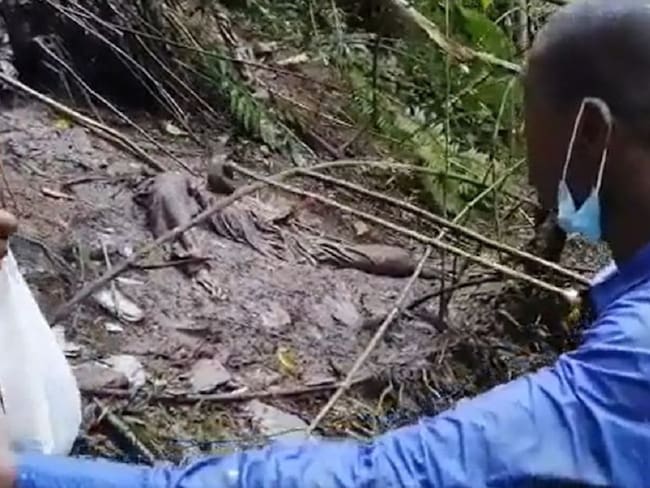 Padre encontró el cuerpo de hijo soldado muerto en Dagua, Valle