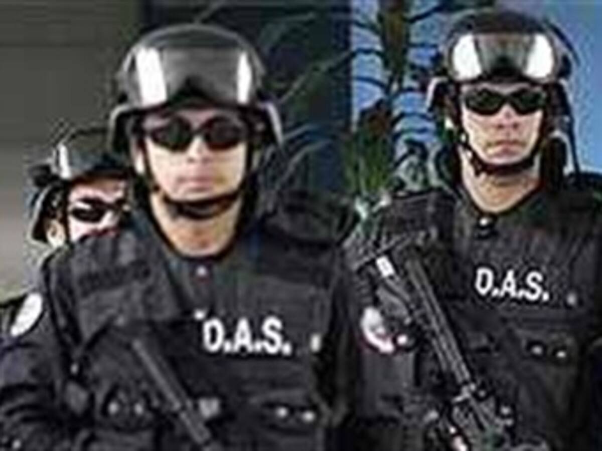 Tres Policías y un funcionario de la alcaldía de Bello, capturados en operación contra alias “Sebastián”