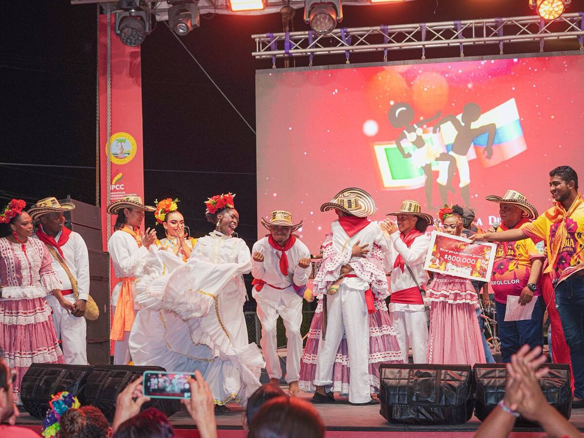 Cartagena corona a los nuevos reyes del XXVI Festival de la Cumbia a la manera cartagenera