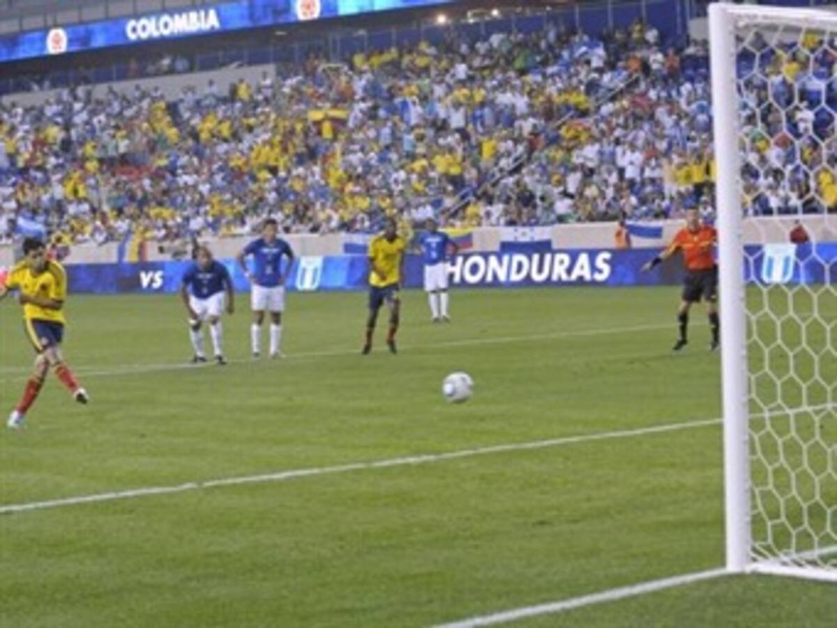 Colombia gana tres puestos y España recupera el número uno de la clasificación FIFA