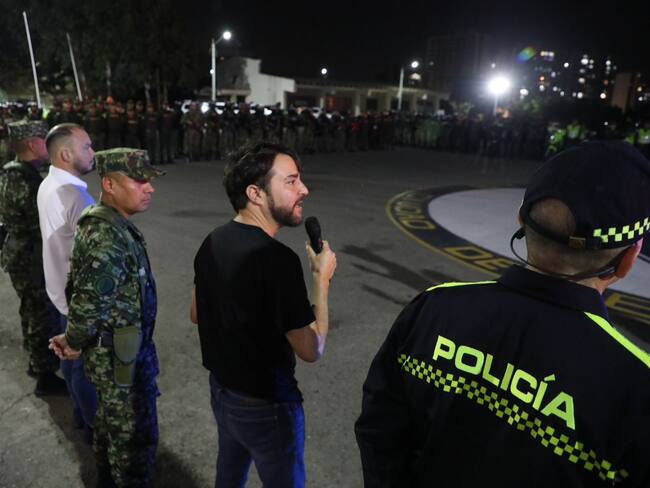 Alcalde Jaime Pumarejo con Ejército y Policía./ Foto: Alcaldía de Barranquilla