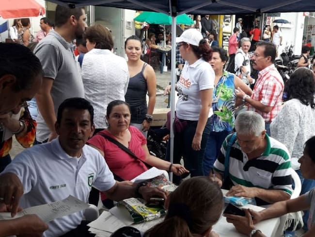 Docentes protestan por mal servicio de salud en Tolima