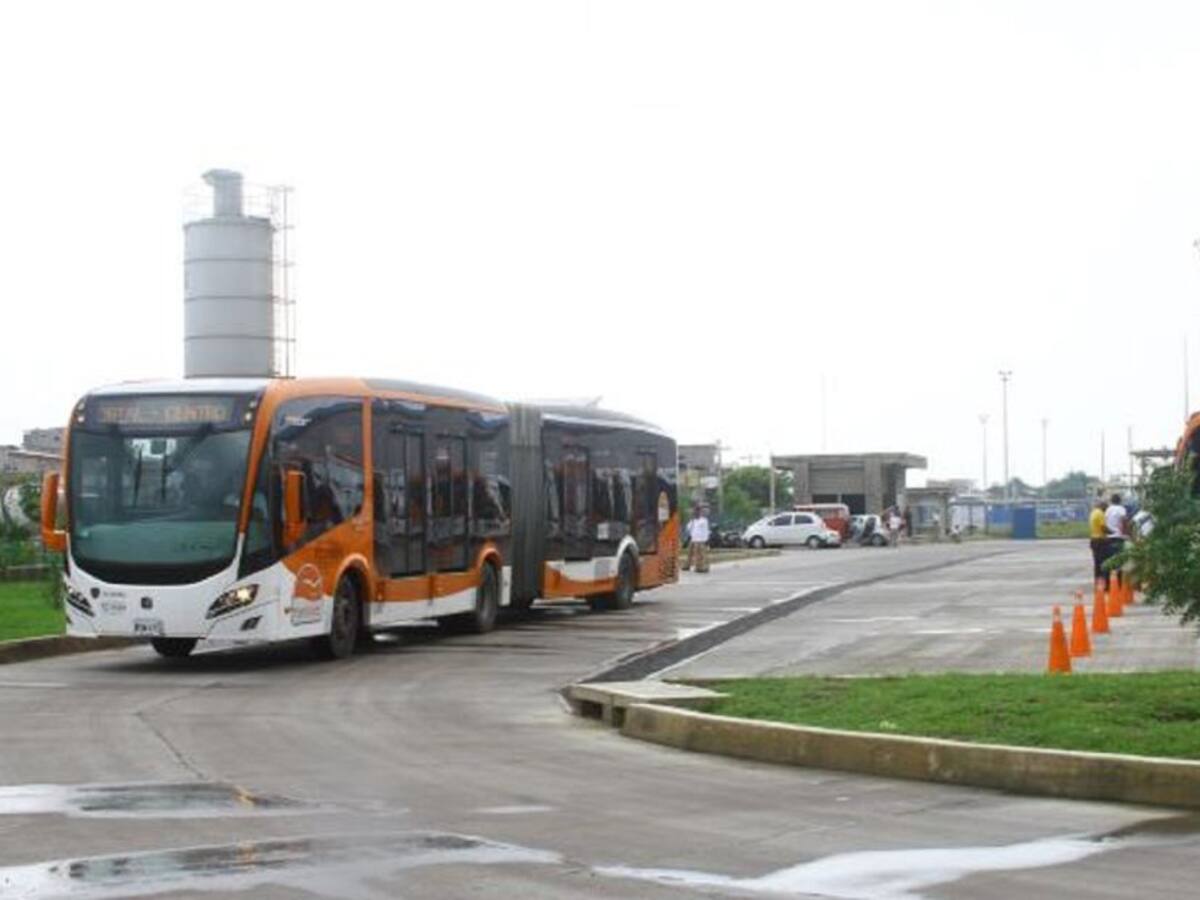 Fallece mecánico cuando reparaba bus de Transcaribe en Cartagena