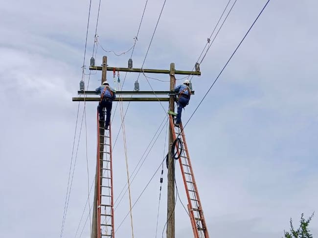 Labores de mantenimiento de Afinia en 11 municipios de Córdoba.