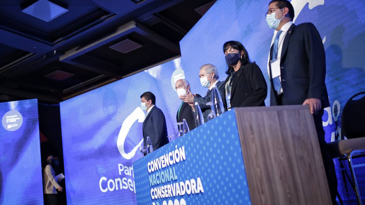 CNE podría dejar sin validez declaratoria de conservadores como partido de Gobierno