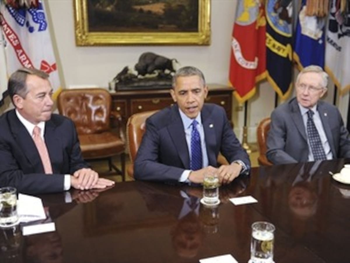 Cámara pide a Obama que "lidere" y no "eche culpas" para lograr pacto fiscal