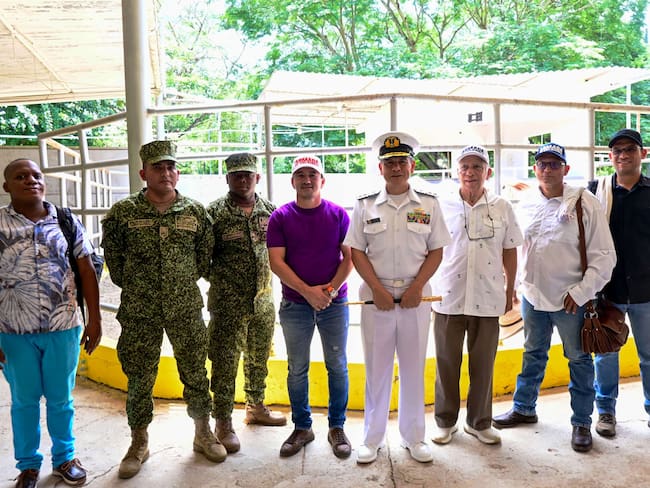 Infantes de marina fueron beneficiados por el programa “Una Vaca por la Paz”